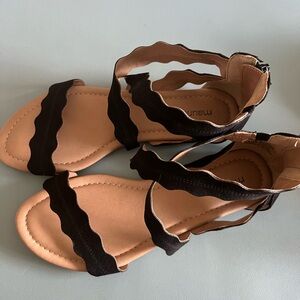Maurices Sandals